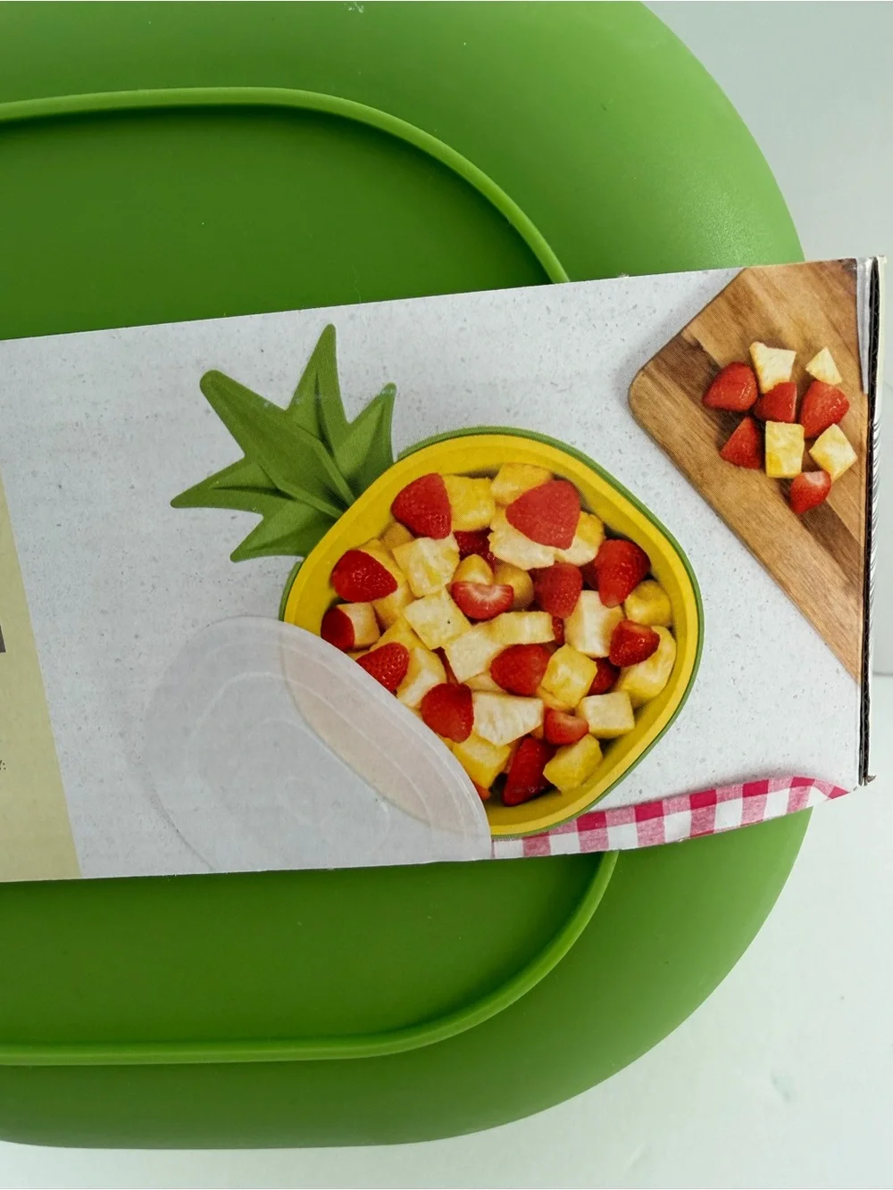 Crofton Pineapple Colander & Avocado Cutting Board Set